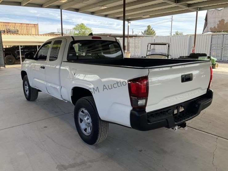 2018-toyota-tacoma-image-5