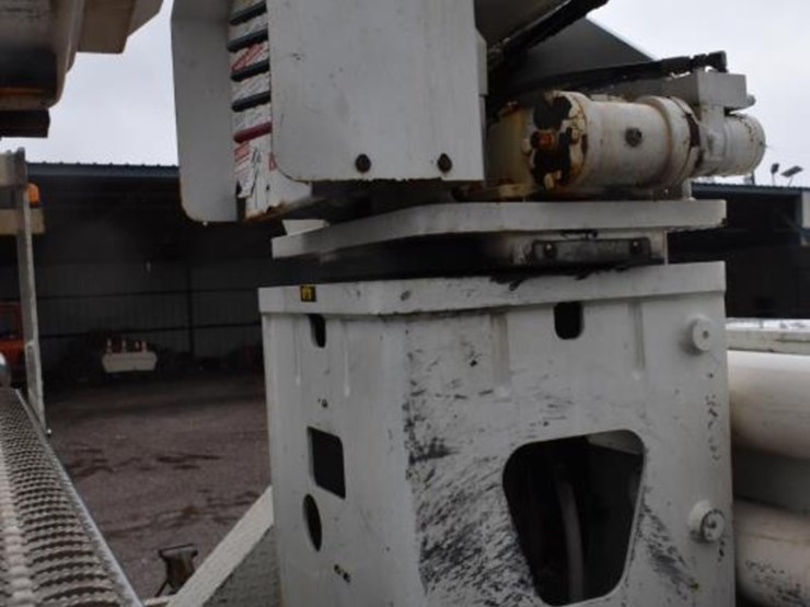 2015-case-ih-4300-image-17