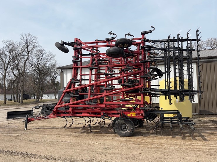 2017-case-ih-255-image-19