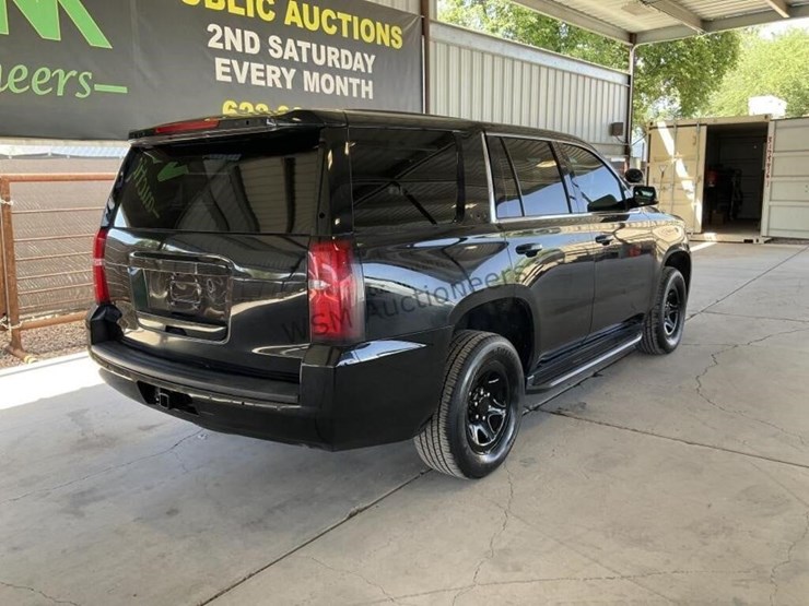 2018-chevrolet-tahoe-image-7