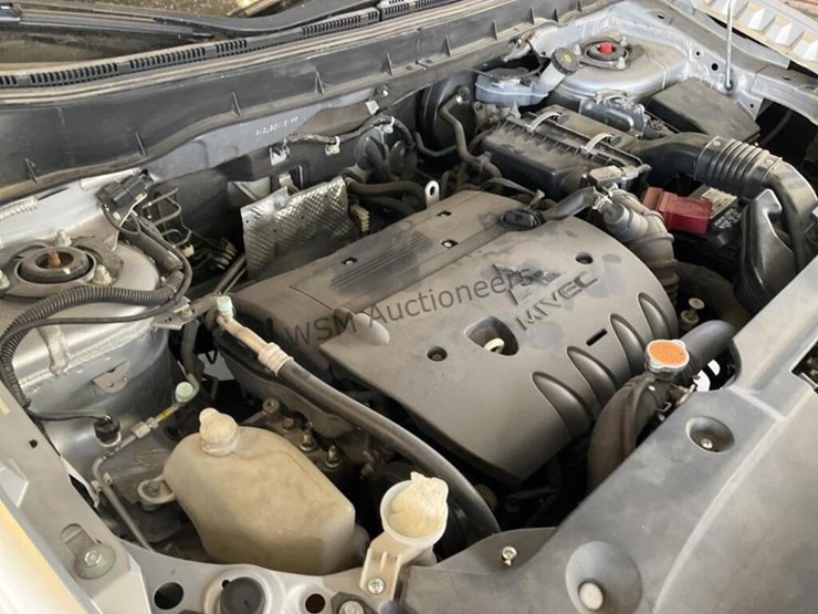 2011-mitsubishi-outlander-image-12