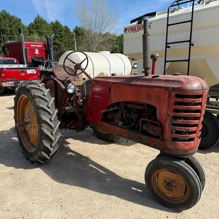 MASSEY-FERGUSON 22