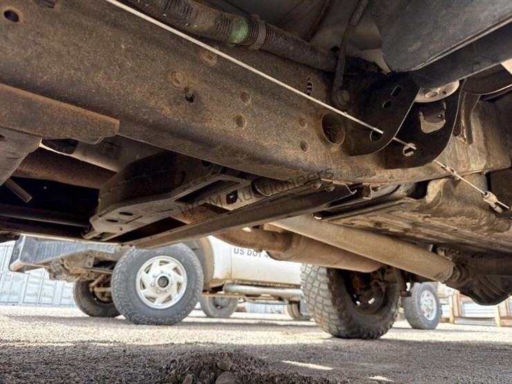 2009-gmc-sierra-2500hd-image-23