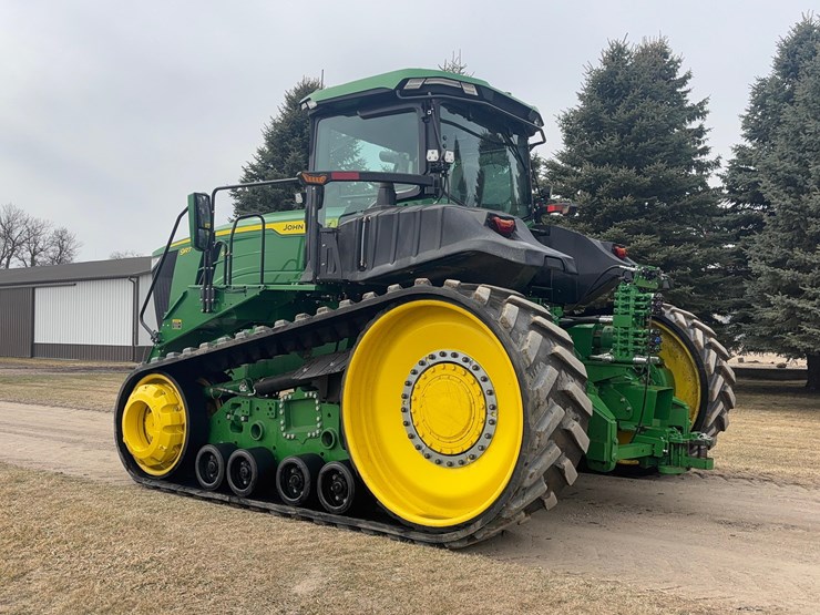 2024-john-deere-9rt-590-tractor-image-7