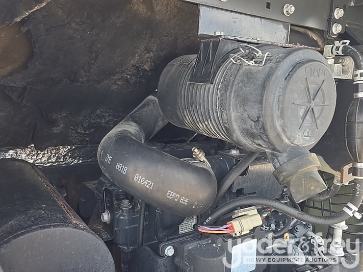 2021-bobcat-e35-image-46