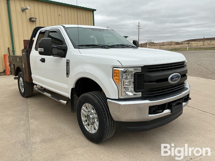 2017-ford-f250-xl-image-3