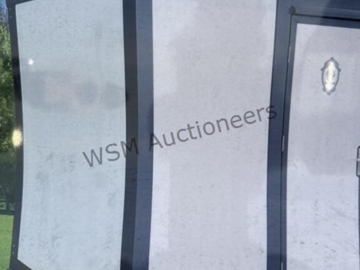 mobile-toilet-unit-image-10