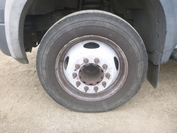 2006-ford-f450-image-15