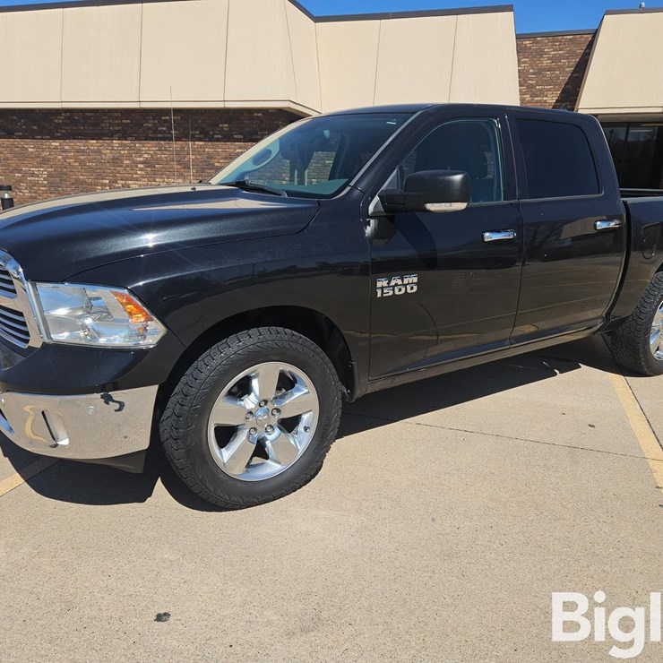 2017 RAM 1500 BIG HORN