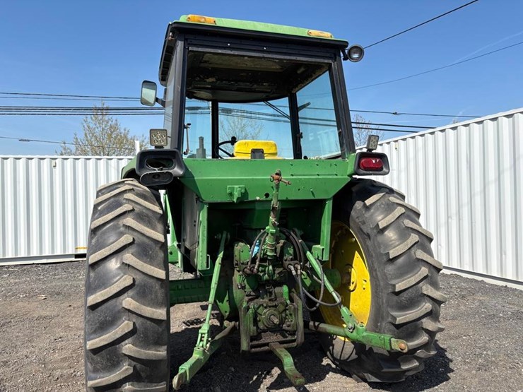 john-deere-4230-image-17