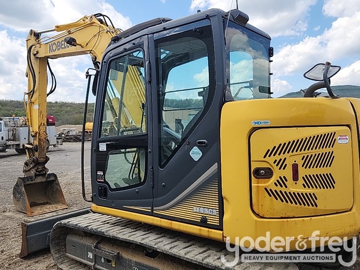 2016-kobelco-sk85cs-3e-image-21