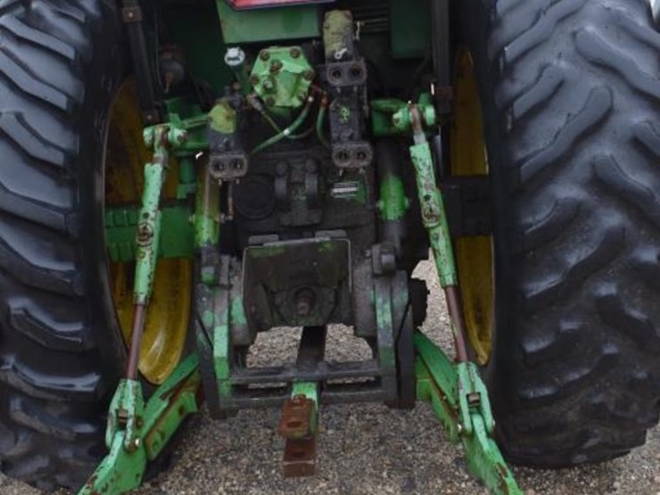 john-deere-4840-image-11