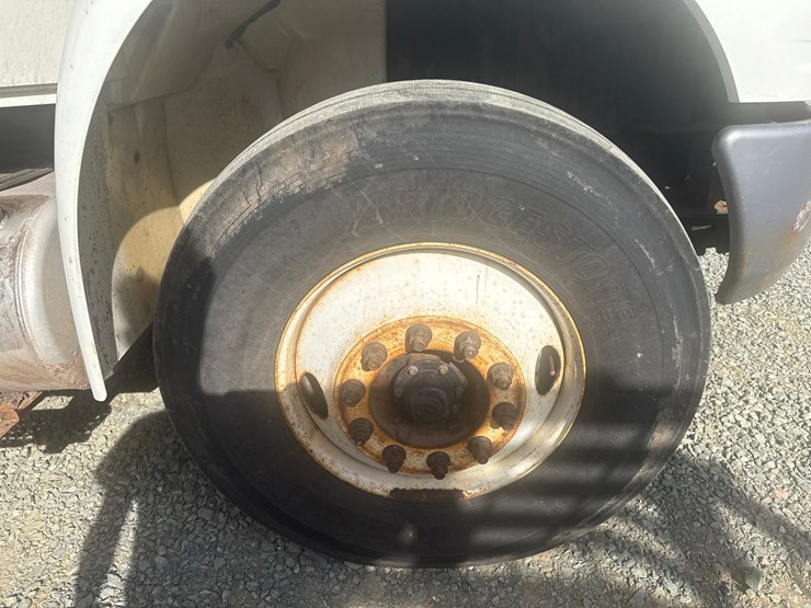 international-4400-sba-image-73