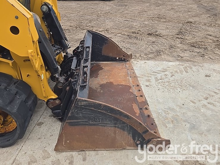 2024-caterpillar-255-image-23