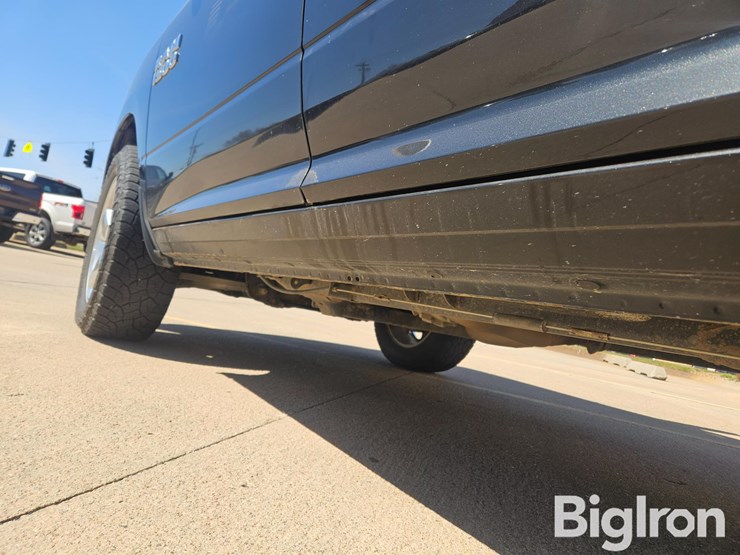 2017-ram-1500-big-horn-image-9