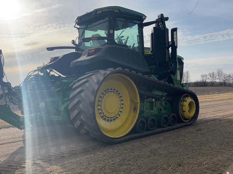 2023-john-deere-9rt-570-image-5