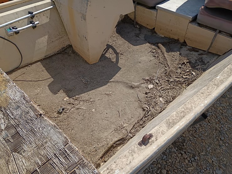 #23725-•-1986-star-bass-boat-and-trailer-image-19