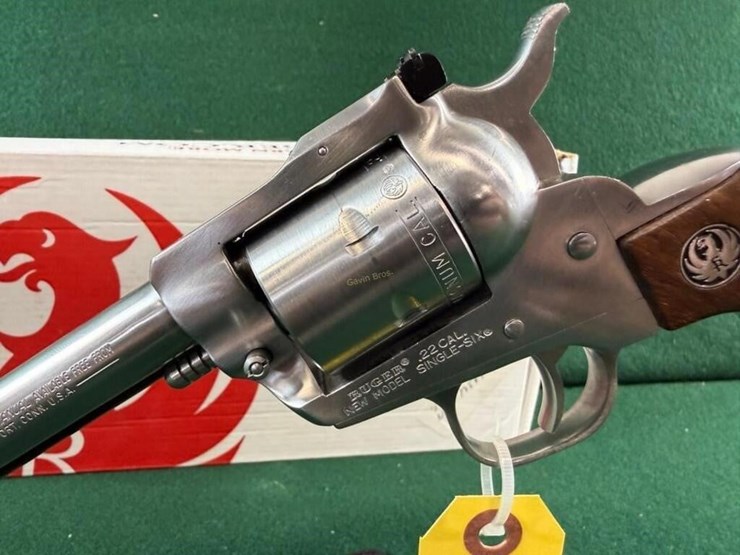 ruger-new-model-single-six-22cal-revolver-image-8