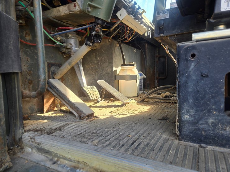 #23785-•-1979-am-general-dumptruck-(nonrunner)-image-35