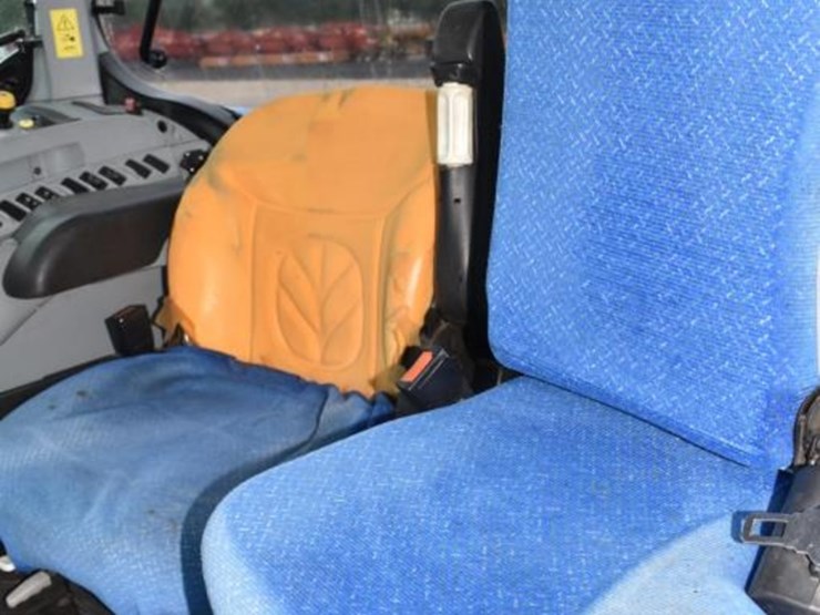 new-holland-845tl-image-21