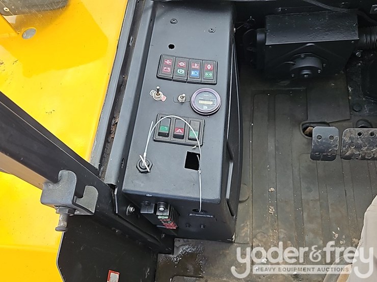 jcb-926-image-22