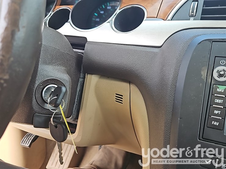 2008-buick-enclave-cxl-image-25