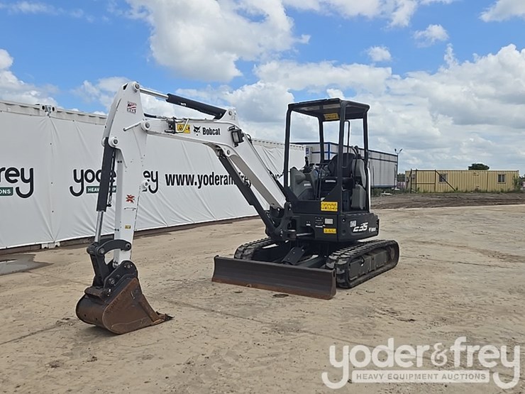 2021-bobcat-e35-image-1