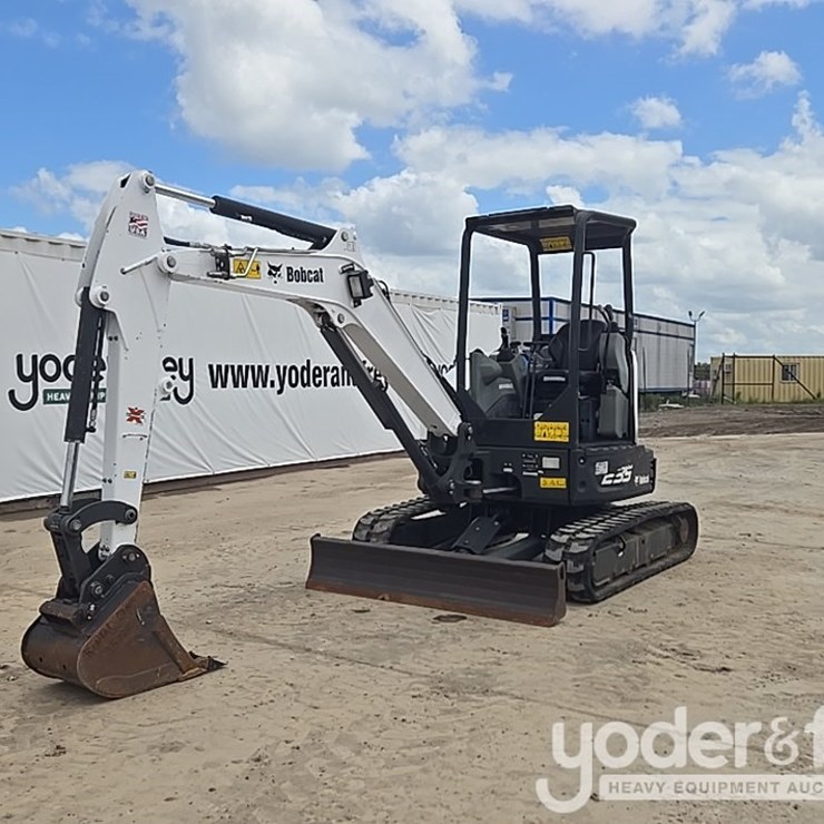 2021 BOBCAT E35