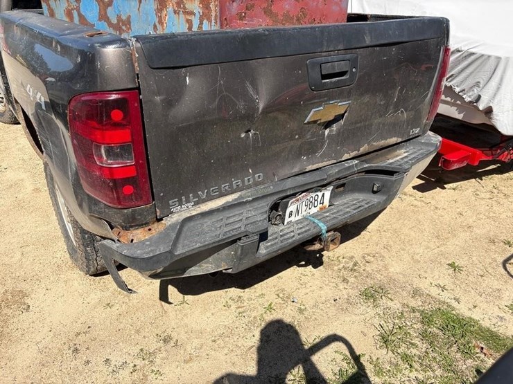 2008-chevrolet-2500-image-14