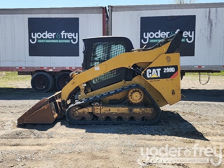 2012-caterpillar-299d-image-2