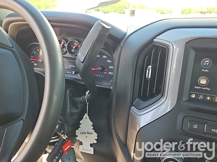 2022-chevrolet-2500hd-image-27