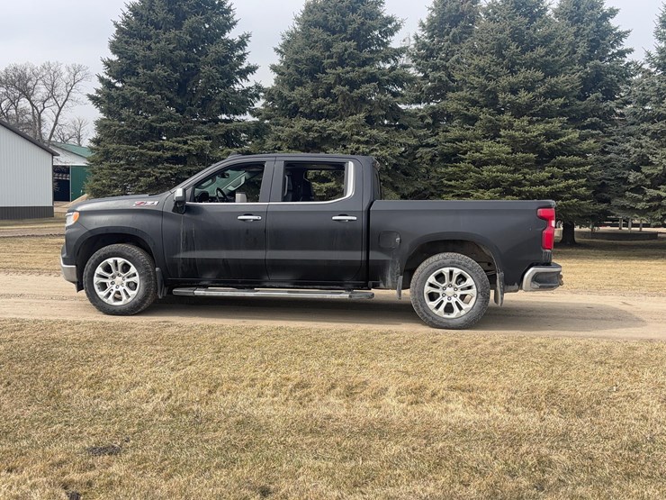 2024-chevrolet-silverado-1500-ltz-image-7