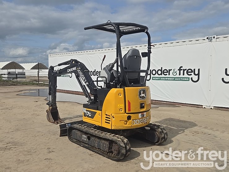 2022-deere-17g-image-3