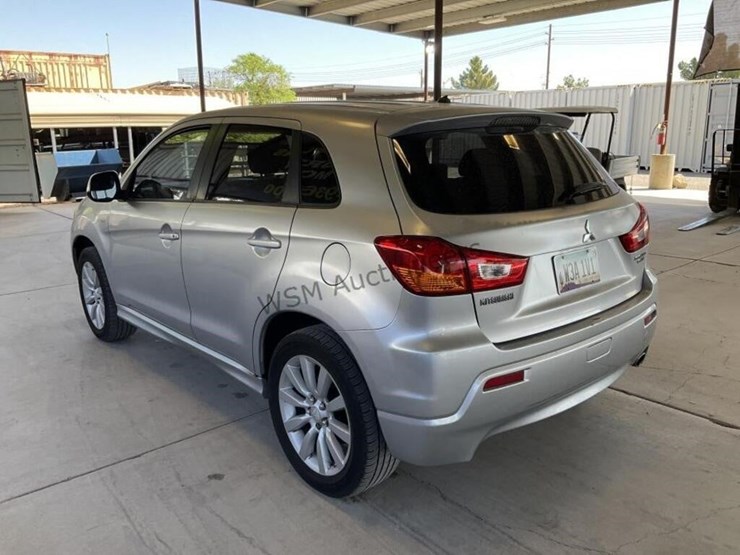 2011-mitsubishi-outlander-image-5