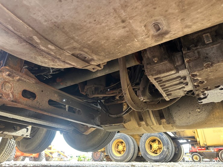 2019-massey-ferguson-8-image-61