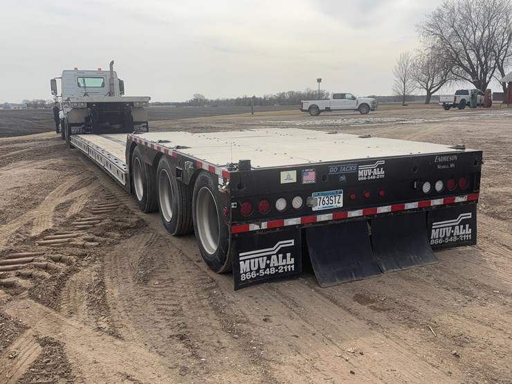 2022-muv-all-5370hdg-image-13