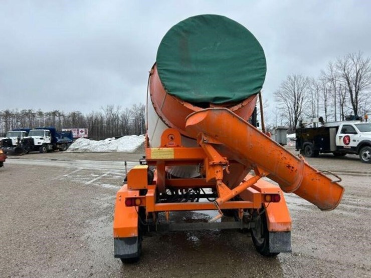 2025-tow-behind-2-cubic-meter-tri/a-concrete-mixer-image-6