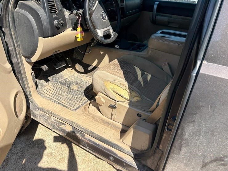 2008-chevrolet-2500-image-8