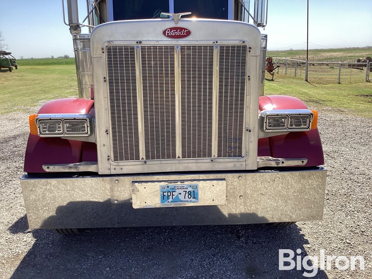 1999-peterbilt-379-image-11