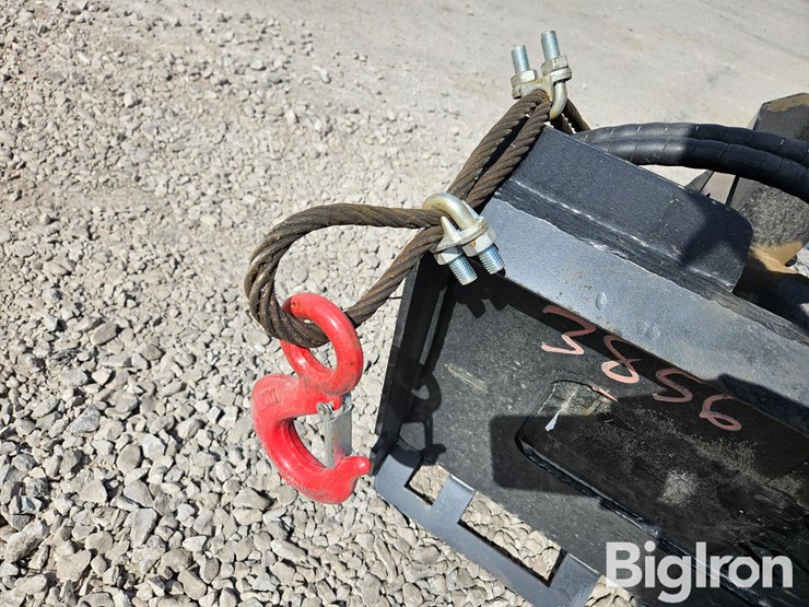 2025-massey-ferguson-730-image-15