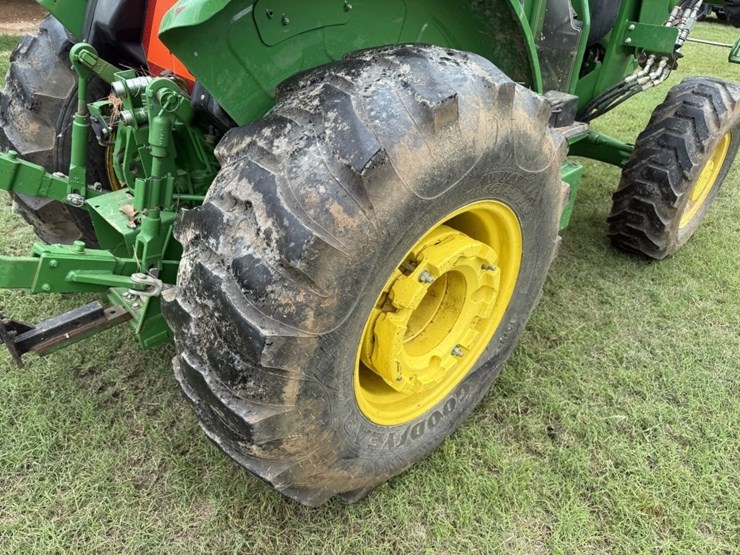 2021-john-deere-5075e-image-14