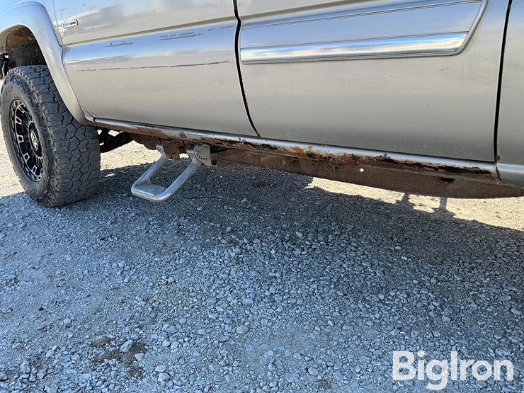 2006-chevrolet-silverado-2500-image-14