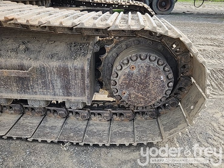 2005-caterpillar-330-image-13