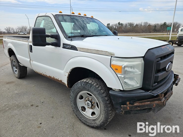 2012-ford-f250-xl-image-3