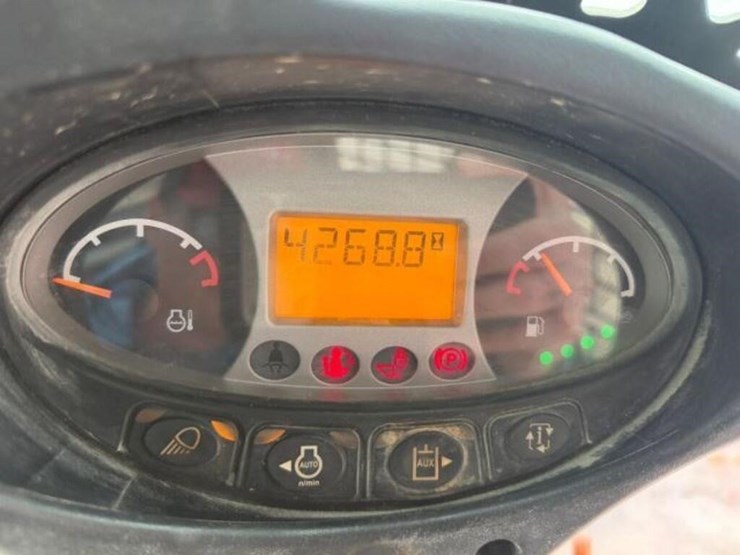 2016-bobcat-t750-image-7