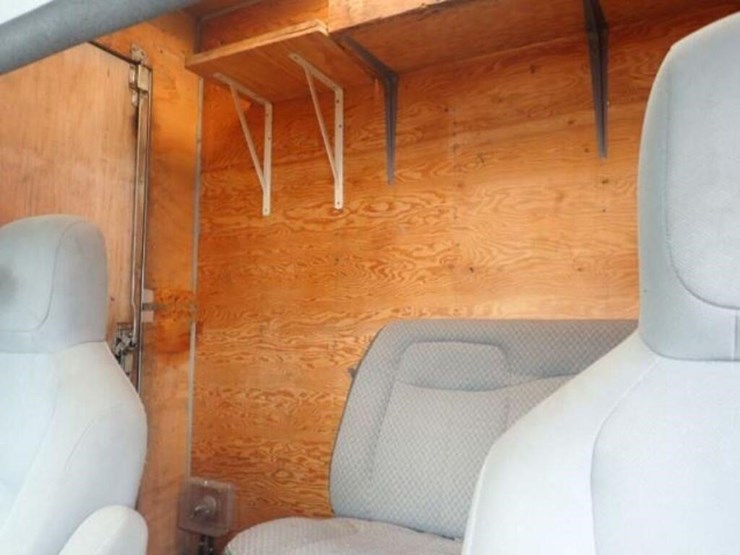 2009-ford-e450-image-23