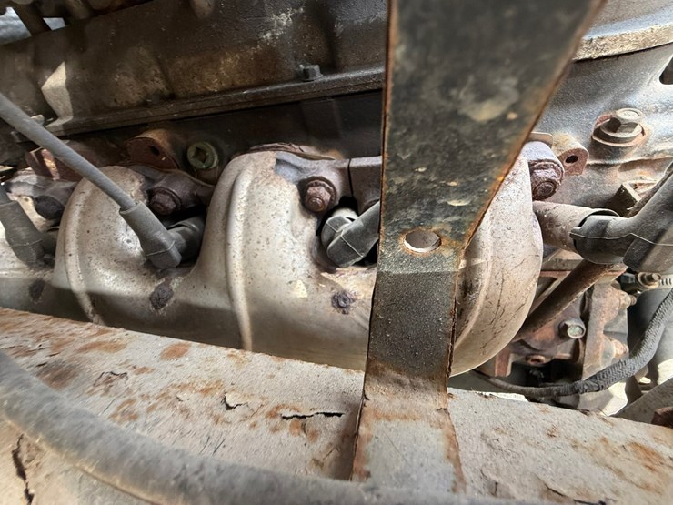 #1174-•-2015-freightliner-cab-and-chassis-image-28