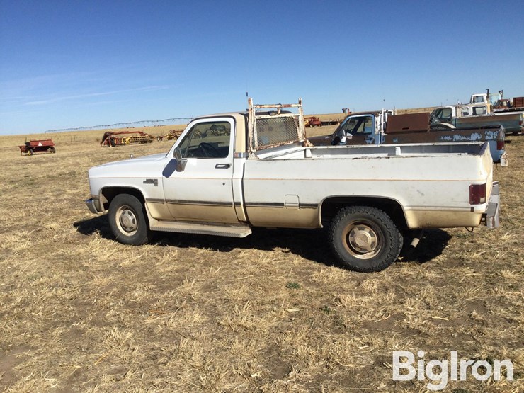 1985-gmc-sierra-2500-image-8