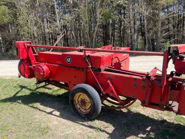 massey-ferguson-12-image-6