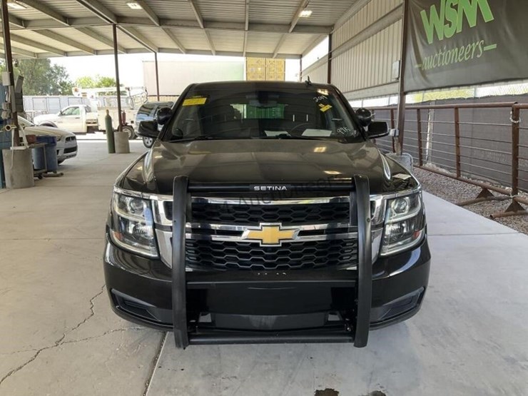 2019-chevrolet-tahoe-image-3